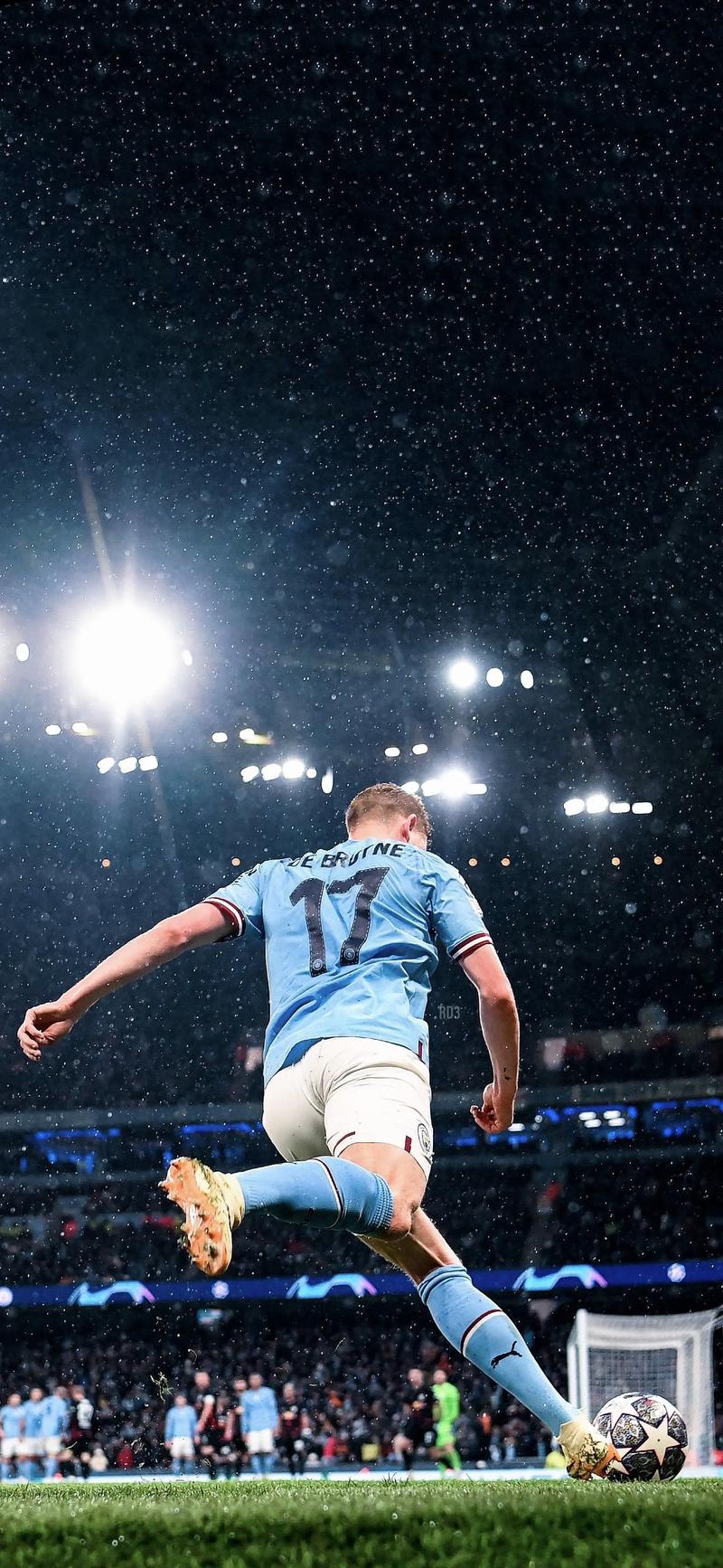 [图]高天意头球破门 上海申花1-0山东泰山