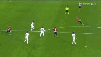 登贝莱更换社交媒体头像：巴萨时期和加维的合影