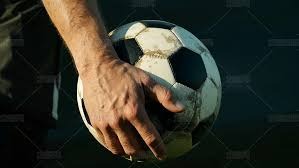 欧冠 ｜ 总成绩4比1胜宾菲卡 巴塞罗那8强到手